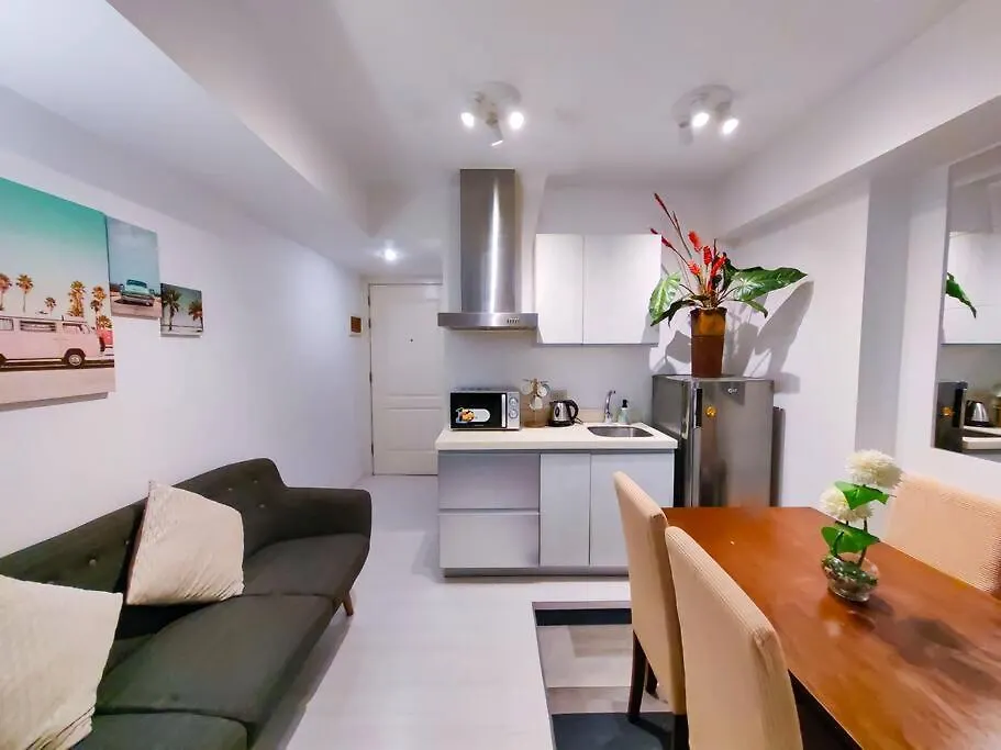 1Br Condotel Azure Urban Resort Near Airport - 16F #Az01 Manila